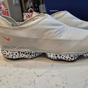 Nike Air VaporMax Moc Roam Electric Pack FV5532-100 Mens Size 10.5 Olympics NEW